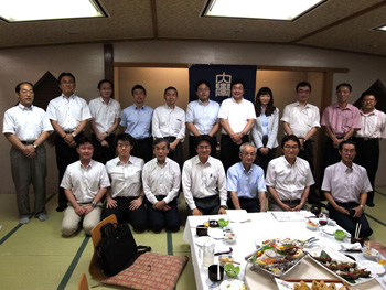 ７月１３日　北海道庁白門会への参加